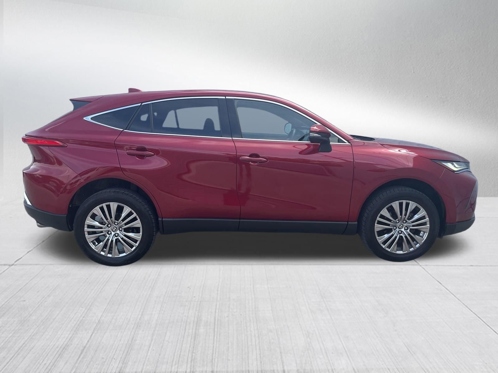 Used 2023 Toyota Venza Limited AWD/4WD image 5