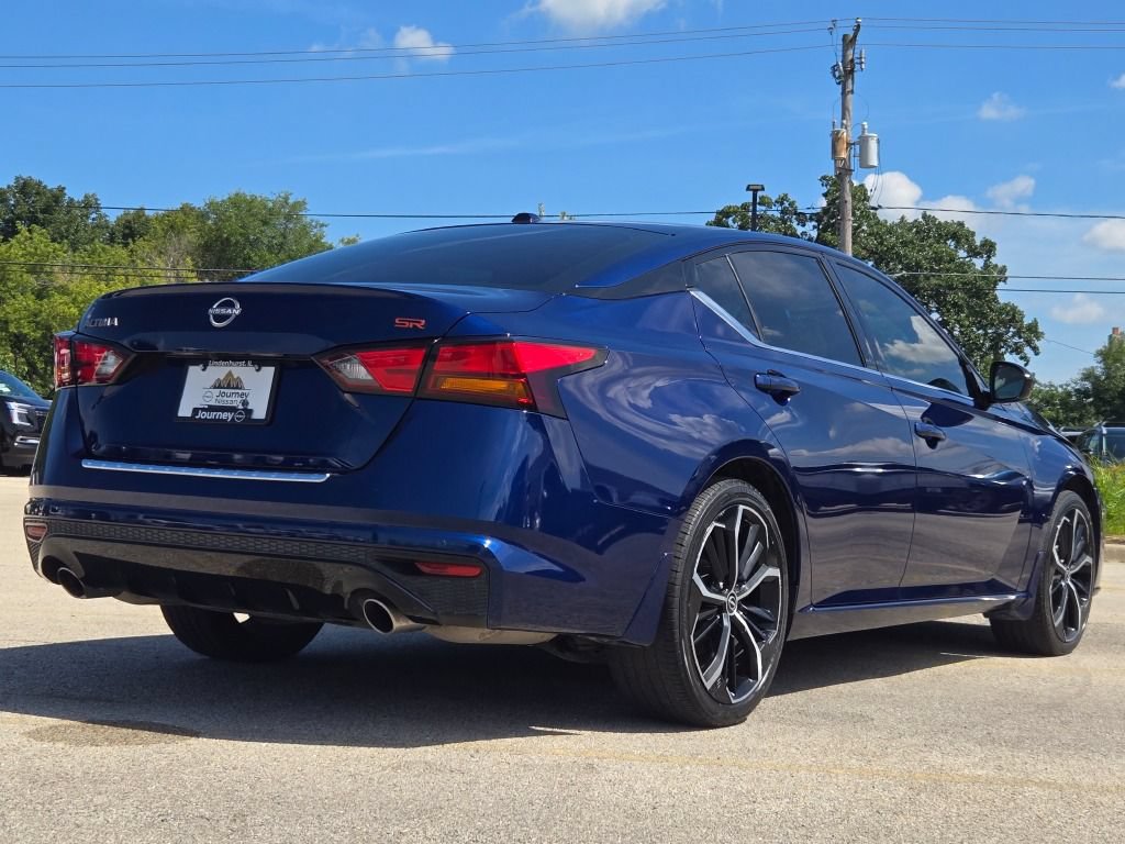 Used 2023 Nissan Altima 2.5 SR w/ SR Premium Package FWD image 14