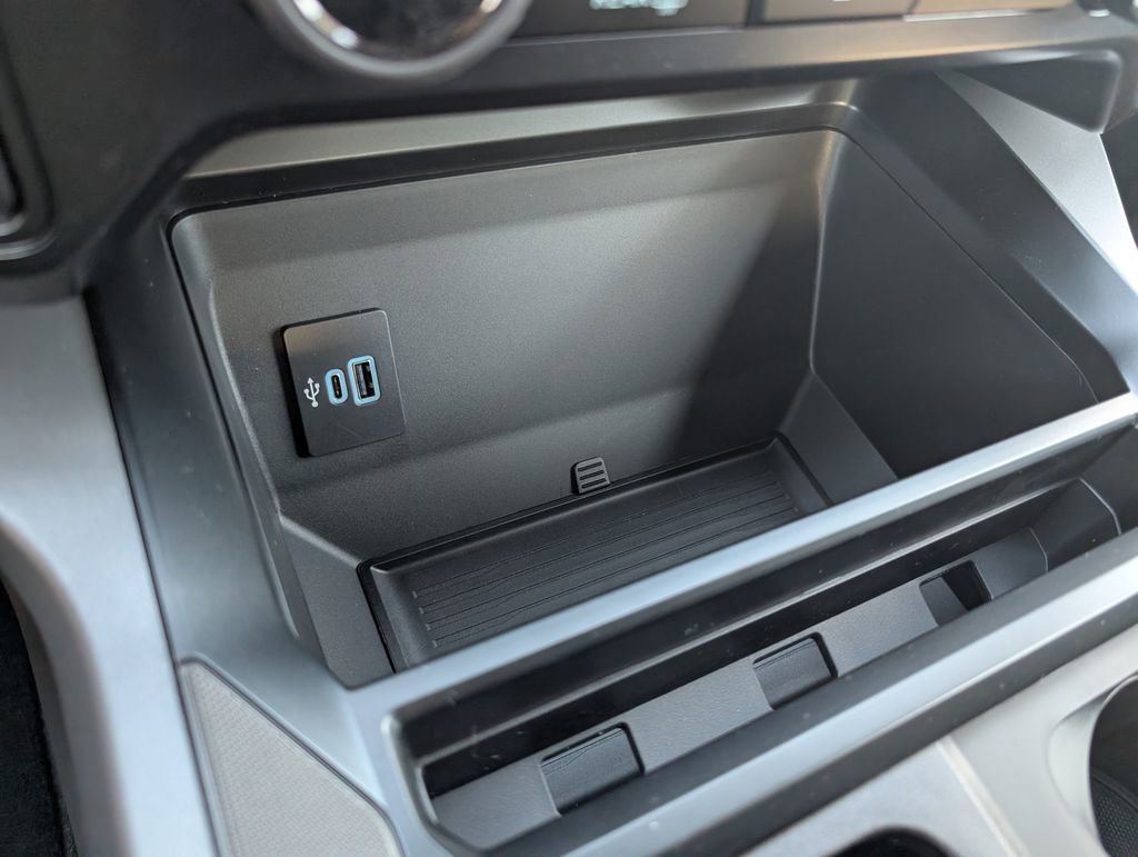 New 2026 Ford F250 XLT w/ FX4 Off-Road Package image 14