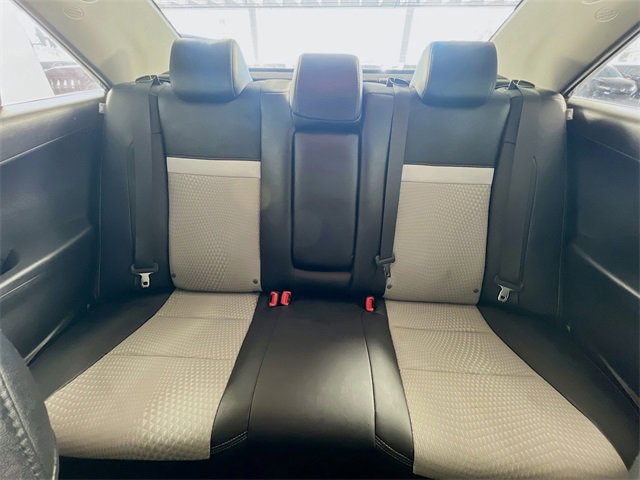 Used 2013 Toyota Camry SE image 24