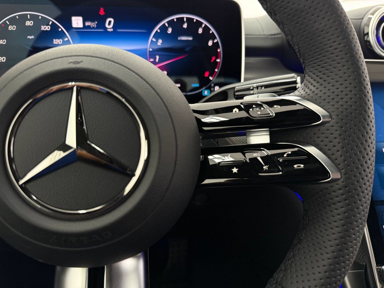 New 2027 Mercedes-Benz CLE 300 4MATIC Coupe image 14