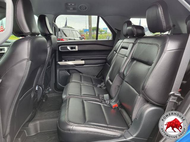 Certified 2021 Ford Explorer XLT w/ Equipment Group 202A RWD image 17