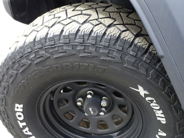 Used 2021 Jeep Gladiator Sport image 32