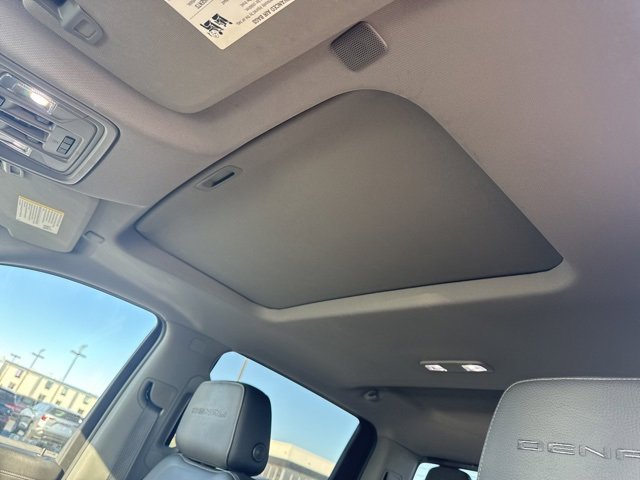 Used 2019 GMC Sierra 1500 Denali w/ Denali Ultimate Package image 10