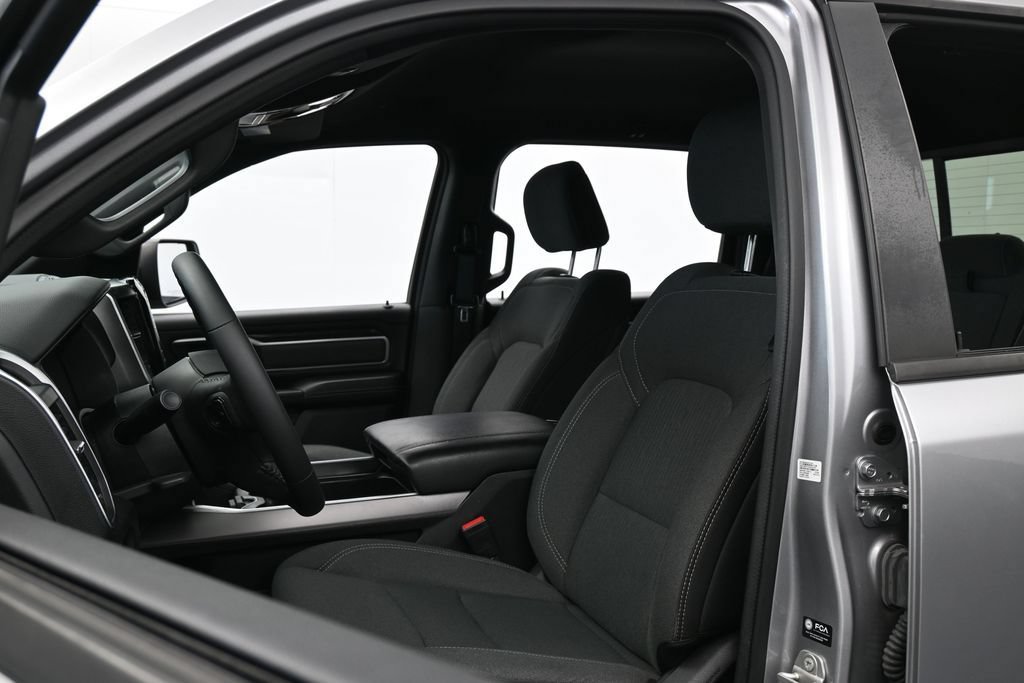 Used 2023 RAM 1500 Big Horn AWD/4WD image 10