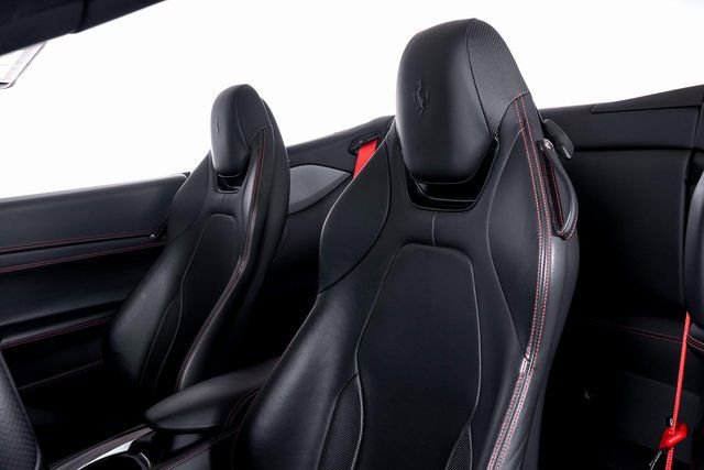 Certified 2020 Ferrari Portofino image 22
