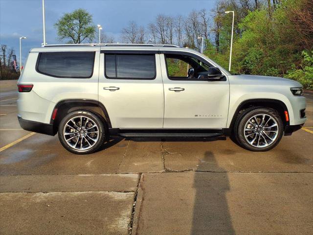 Used 2024 Jeep Wagoneer Series II w/ Premium Group I AWD/4WD image 7