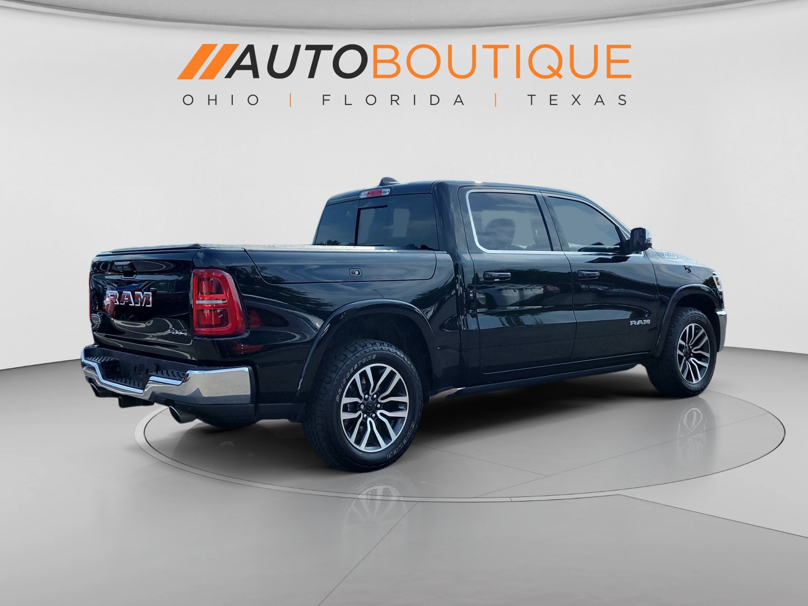 Used 2025 RAM 1500 Limited w/ Bed Utility Group AWD/4WD image 6