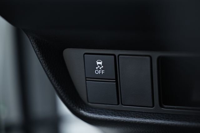 Used 2025 Honda HR-V Sport image 16