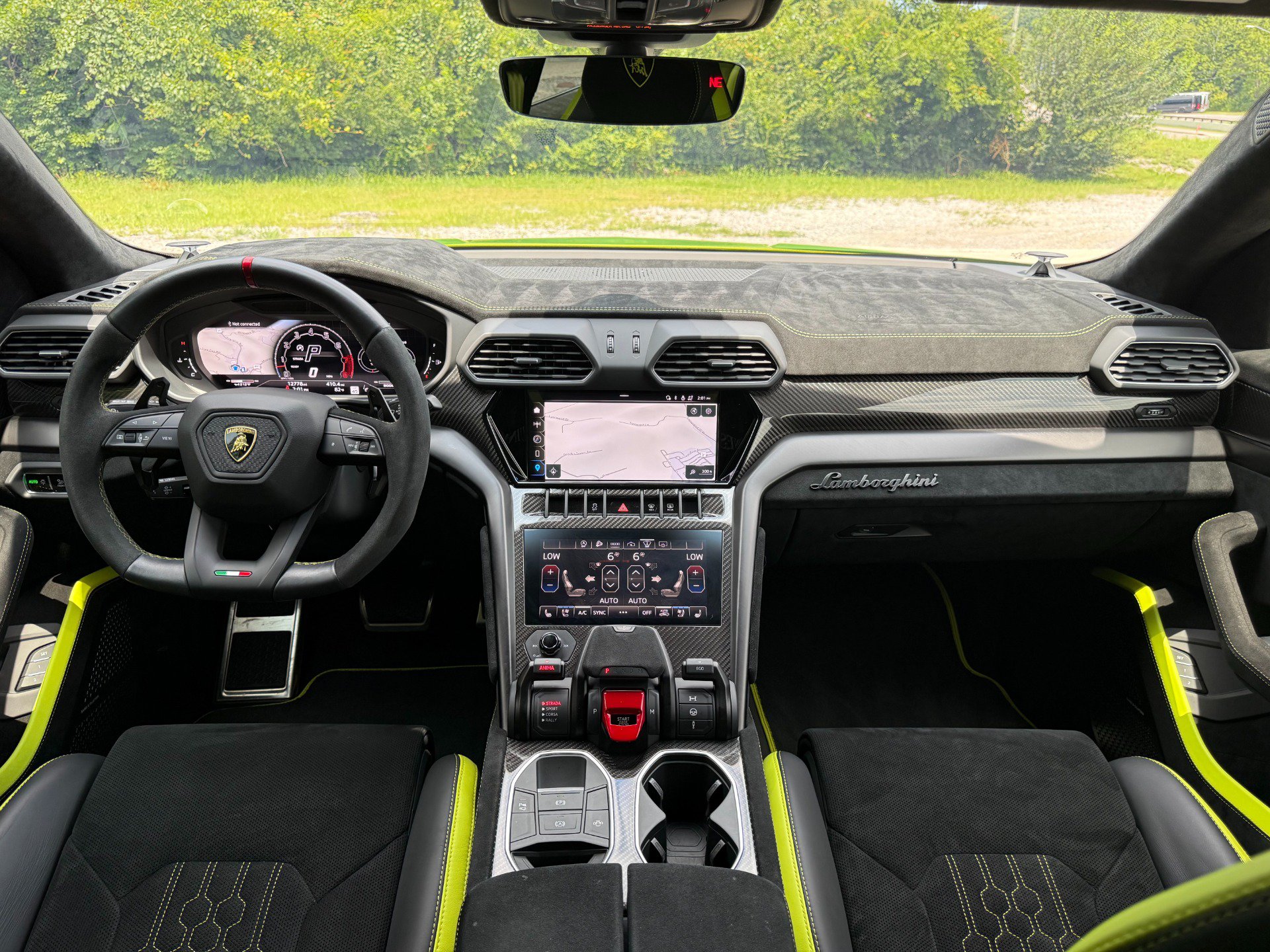 Used 2023 Lamborghini Urus Performante AWD/4WD image 41