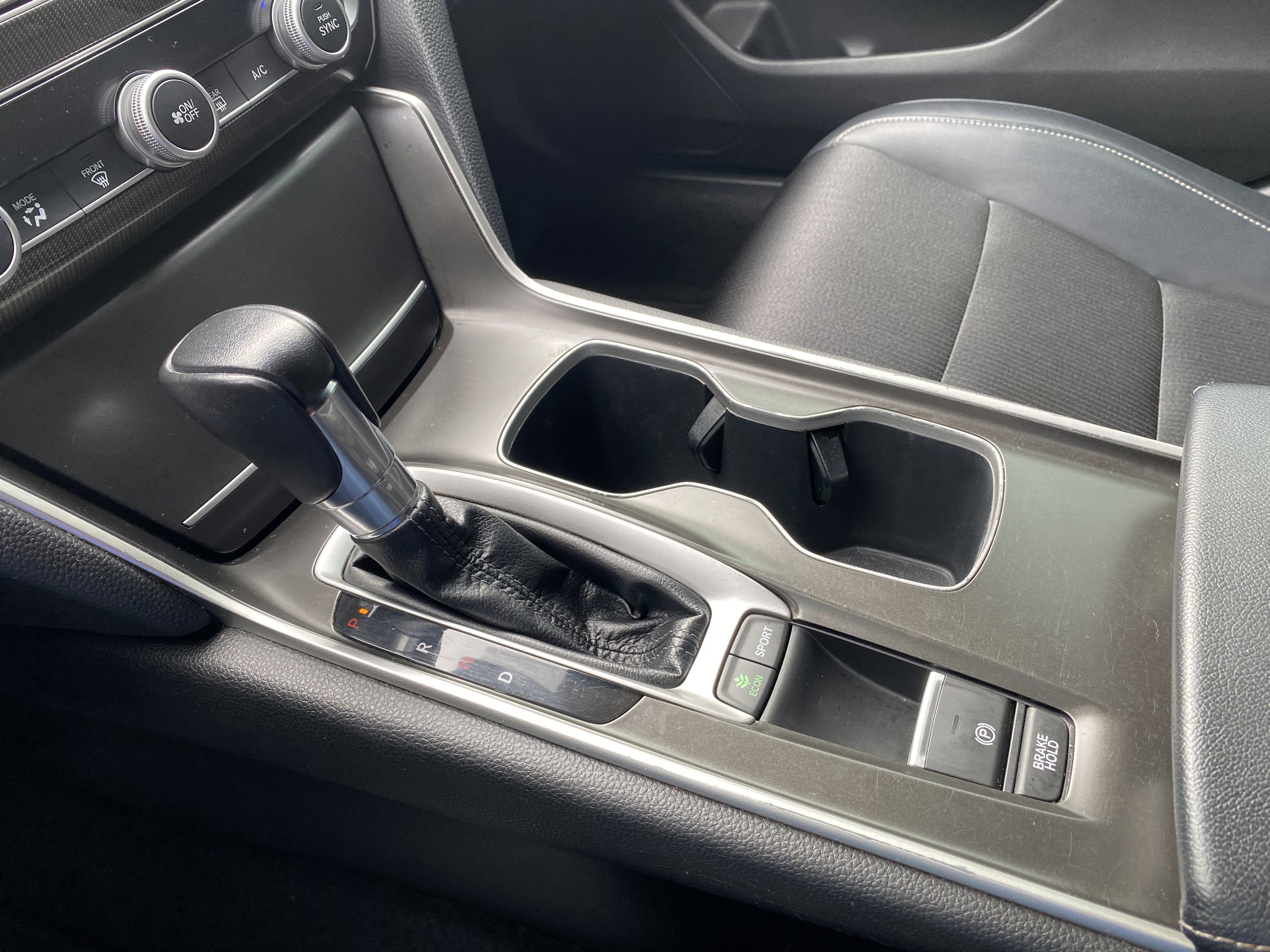 Used 2018 Honda Accord Sport image 26