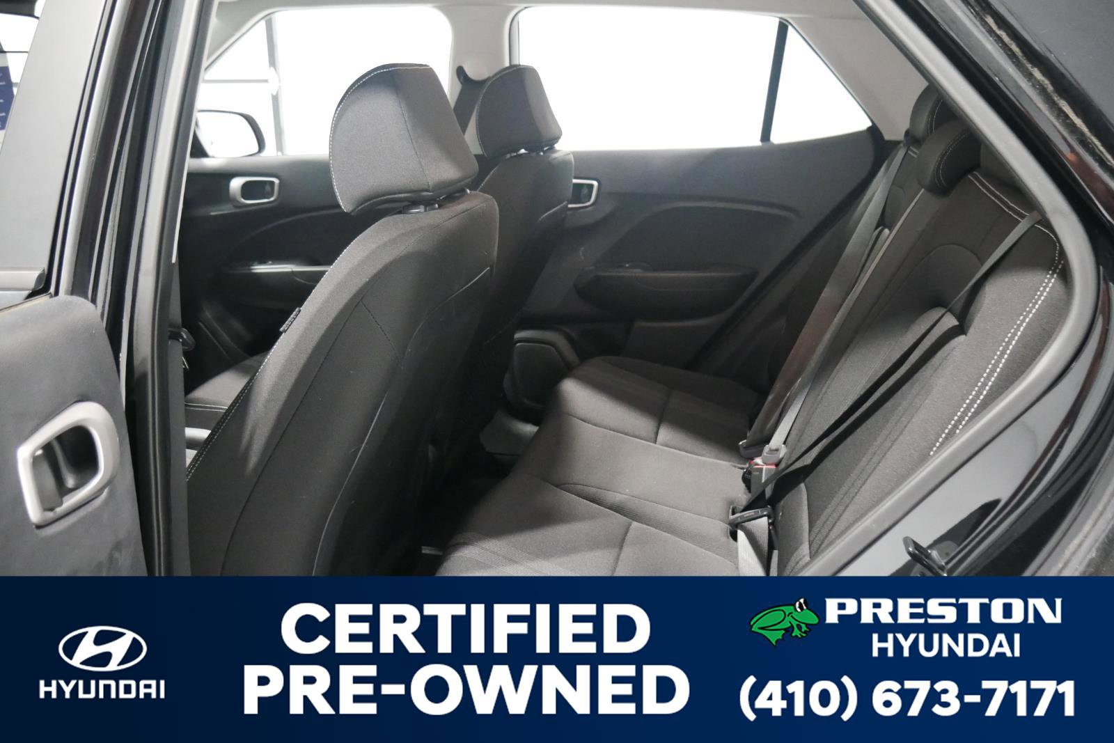 Used 2020 Hyundai Venue SEL image 12