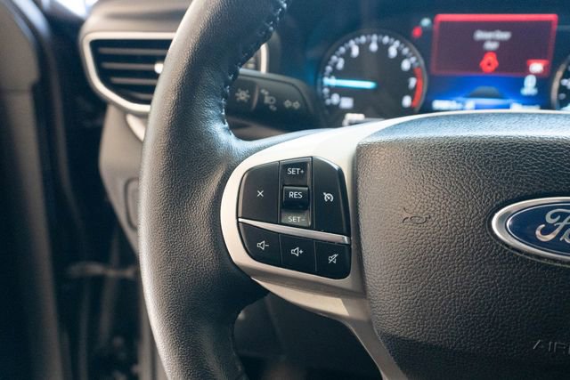 Used 2024 Ford Explorer XLT w/ Equipment Group 202A RWD image 21