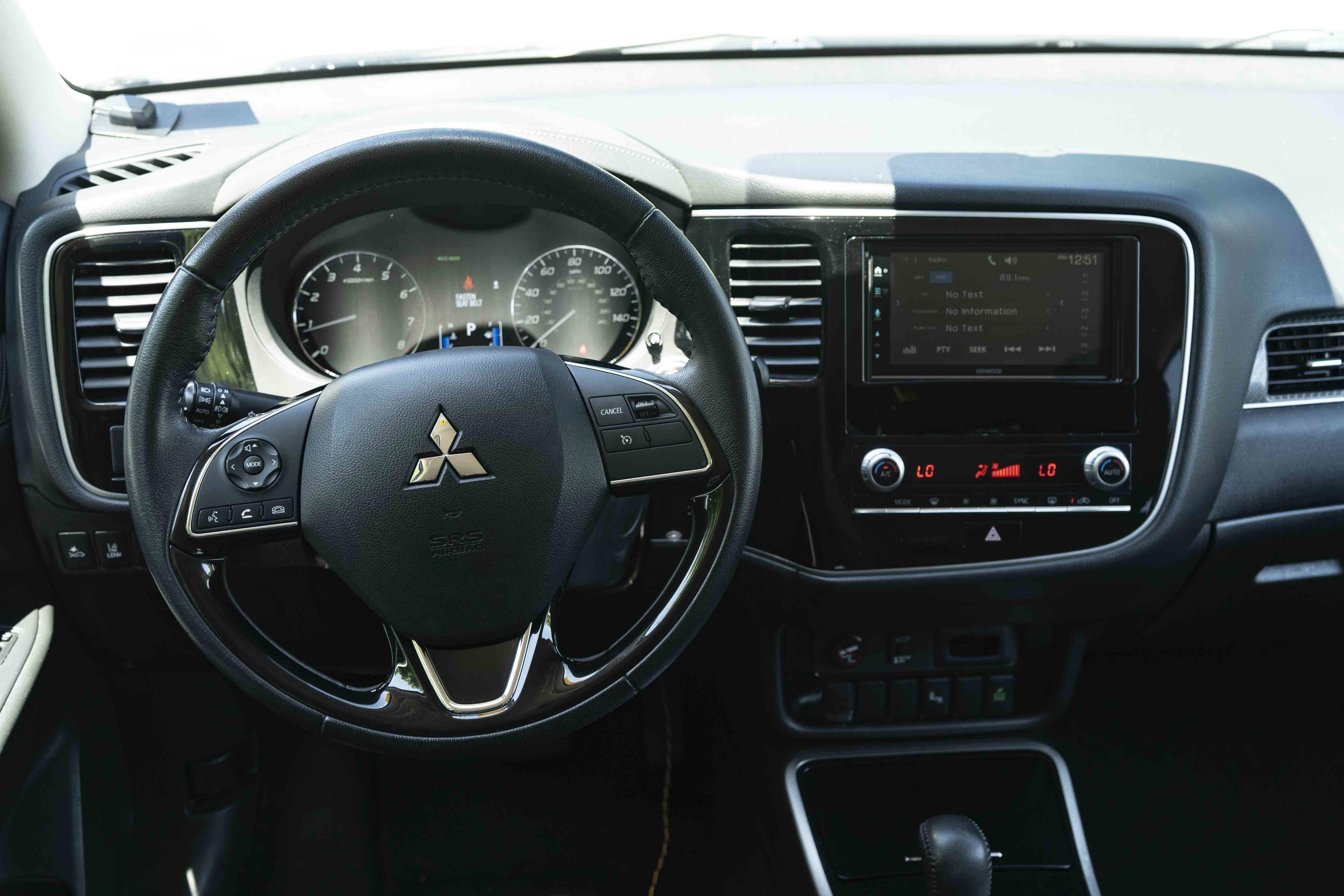 Used 2020 Mitsubishi Outlander SEL FWD image 19