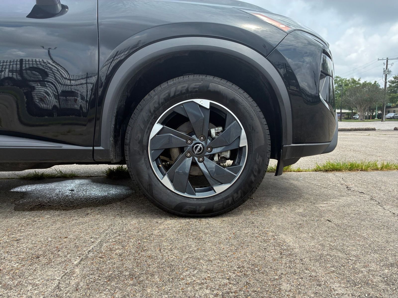 Used 2025 Nissan Rogue SV AWD/4WD image 27