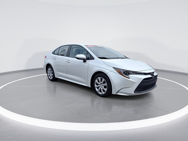 Certified 2023 Toyota Corolla LE FWD image 3
