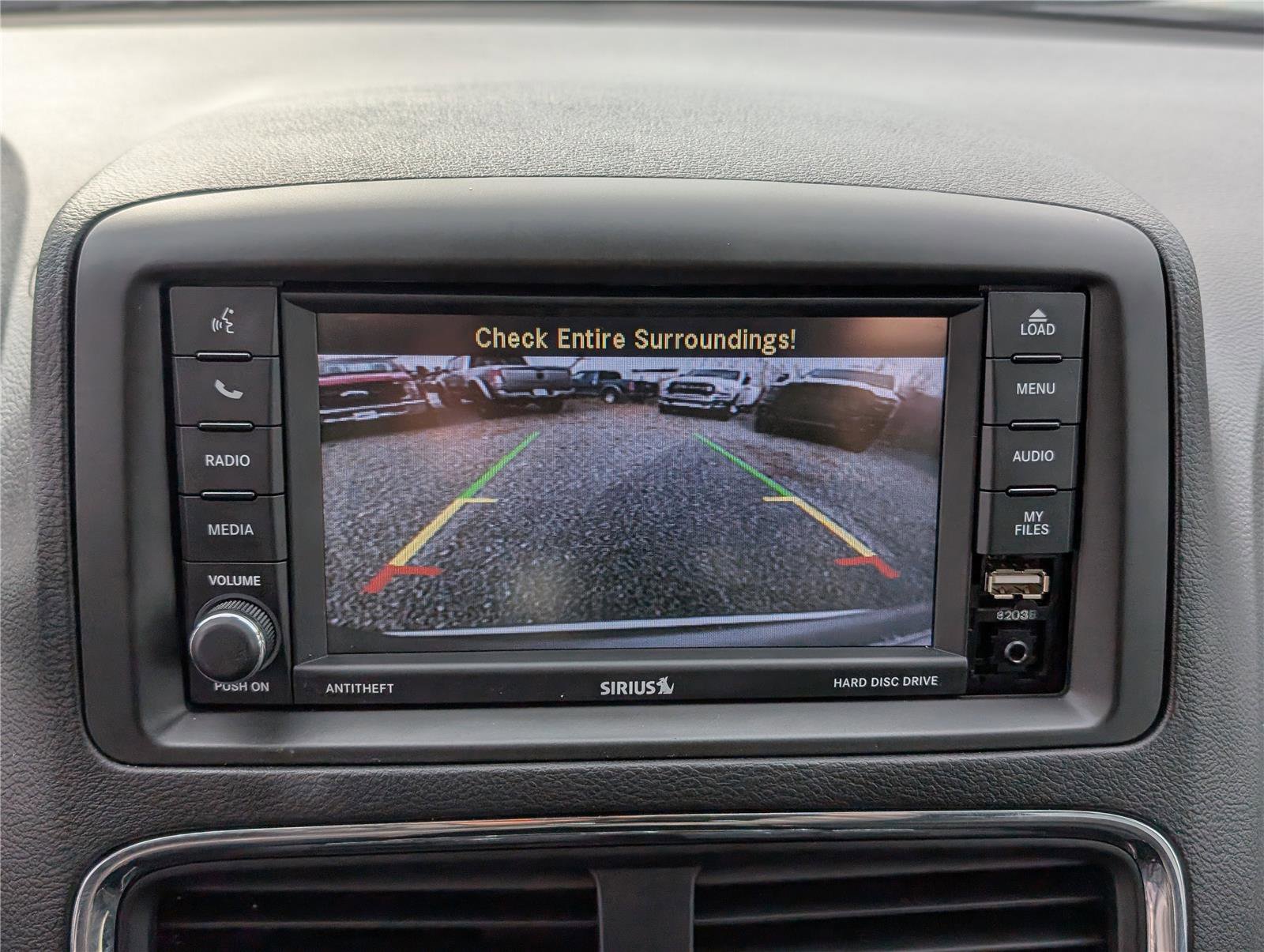 Used 2018 Dodge Grand Caravan SE w/ UConnect Hands-Free Group image 22