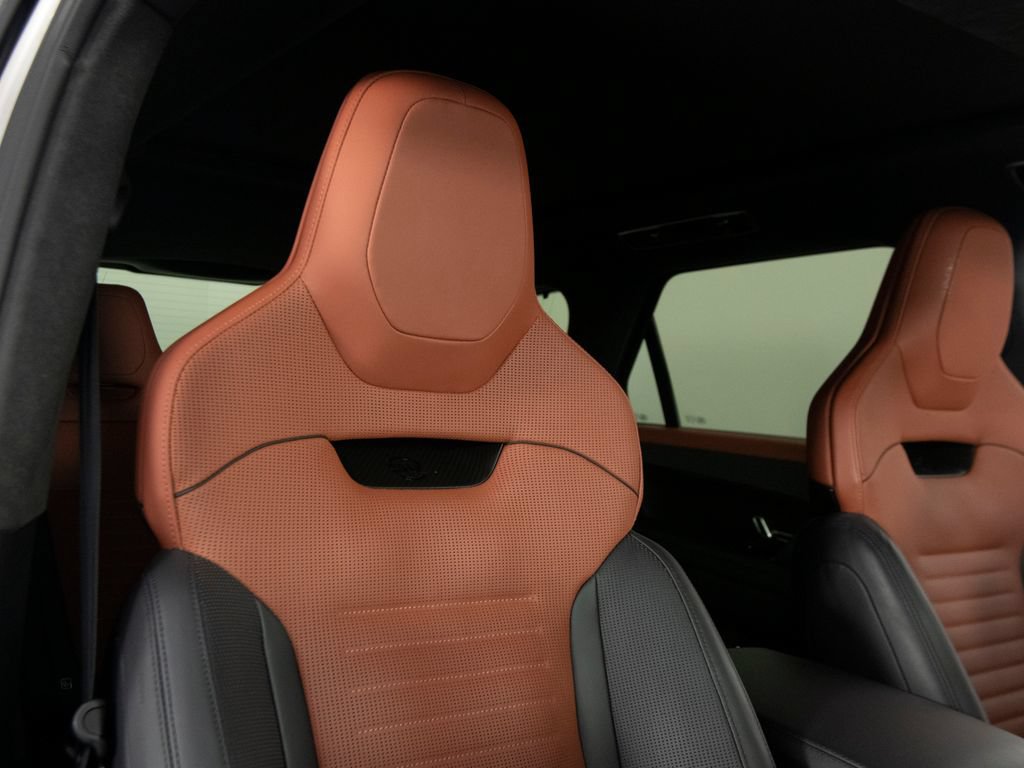 Used 2024 Land Rover Range Rover Sport AWD/4WD image 32