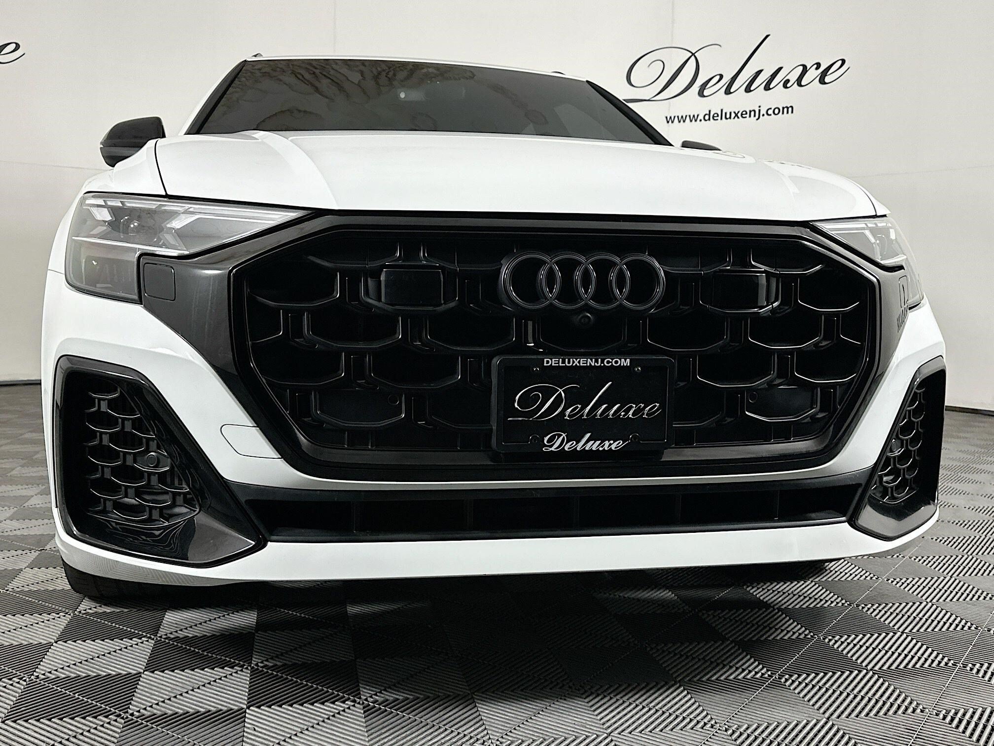 Used 2024 Audi SQ8 Premium Plus w/ Executive Package AWD/4WD image 31