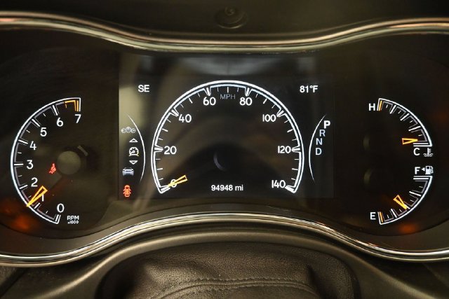 Used 2019 Jeep Grand Cherokee Altitude AWD/4WD image 31