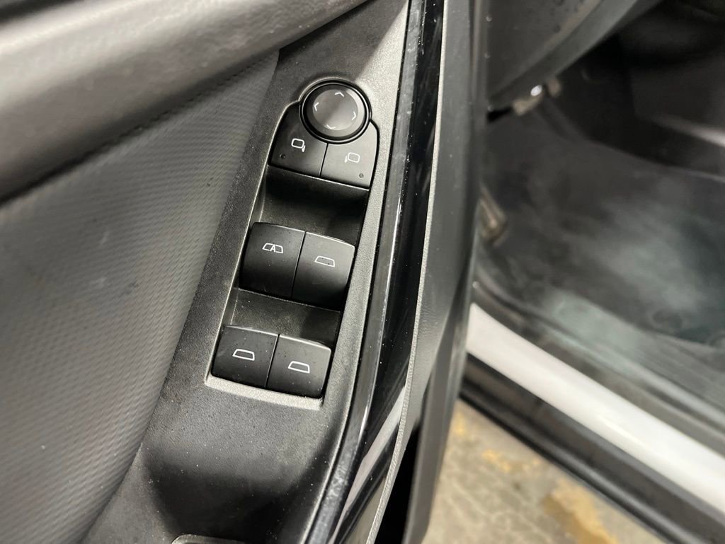 Used 2025 Chevrolet Equinox LT FWD image 20