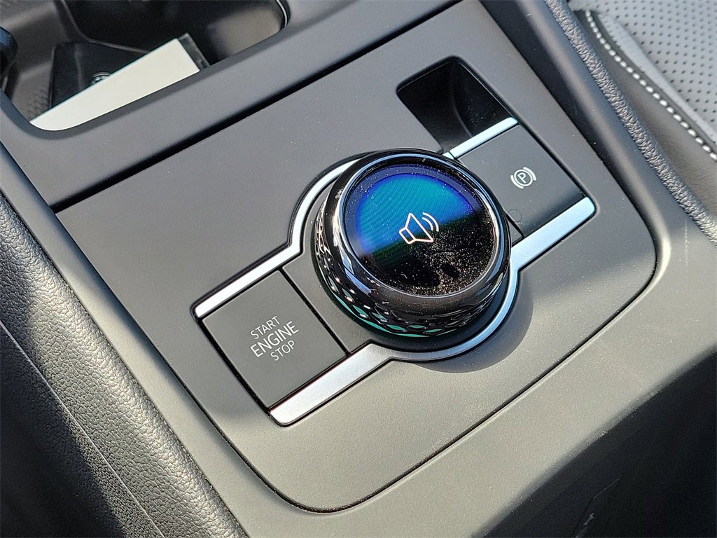 New 2026 Volkswagen Tiguan SE R-Line image 20