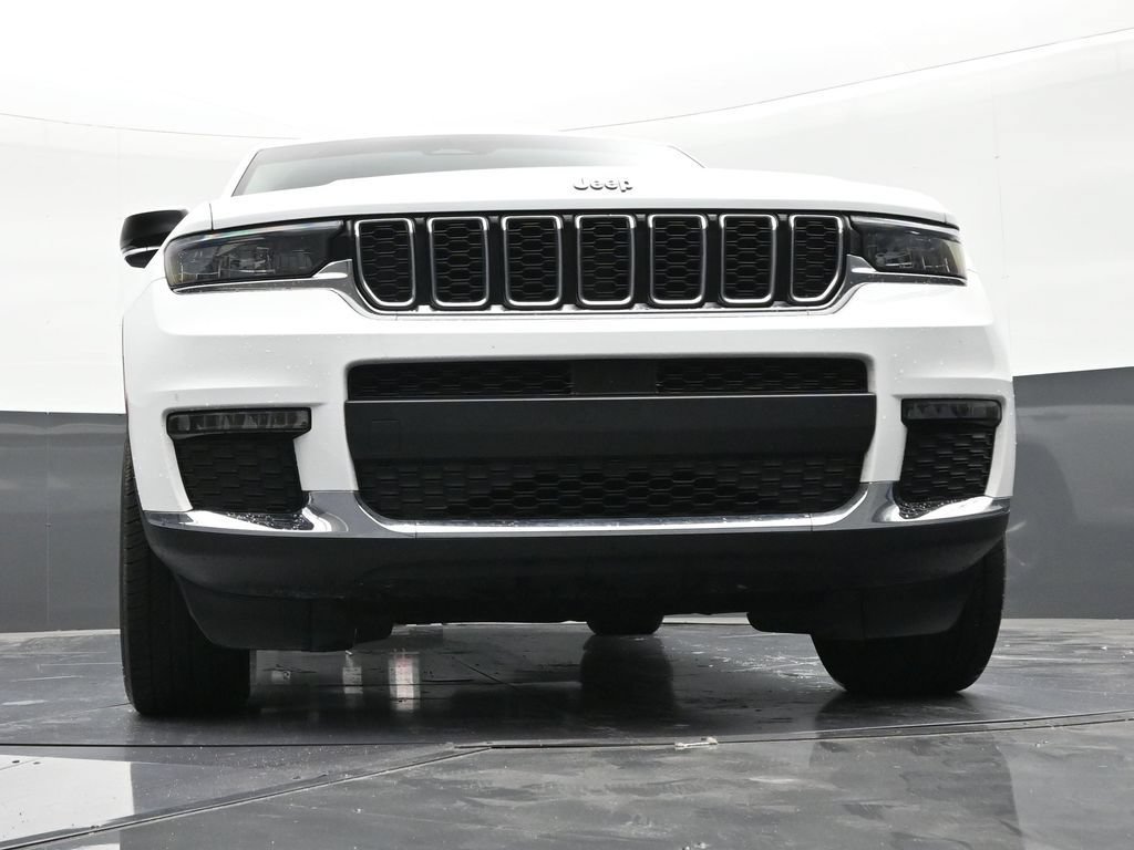 Used 2021 Jeep Grand Cherokee L Limited RWD image 27