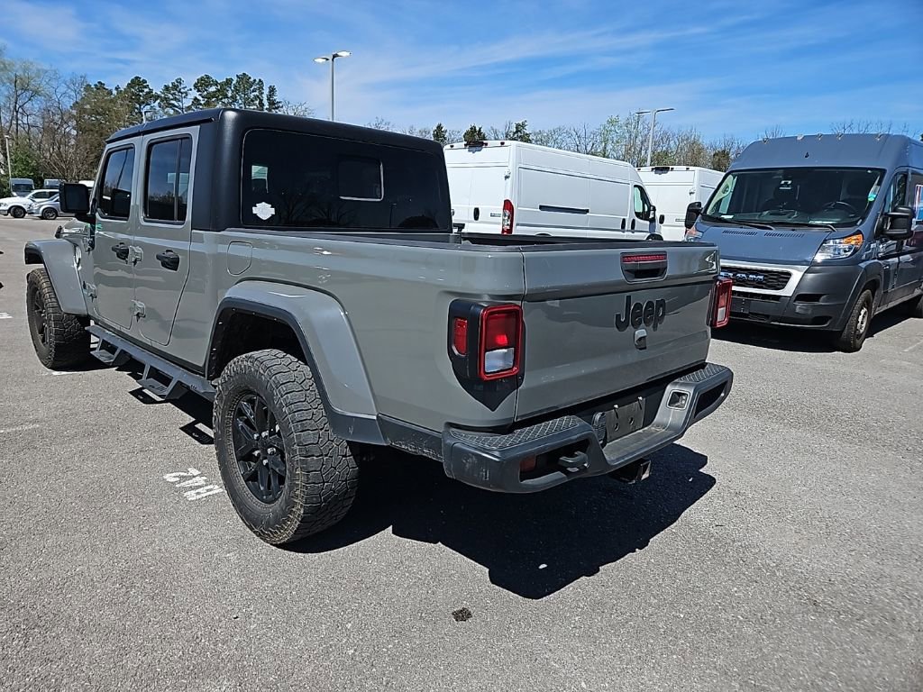 Used 2022 Jeep Gladiator Sport image 5
