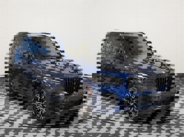 Used 2022 BMW X5 xDrive40i w/ M Sport Package