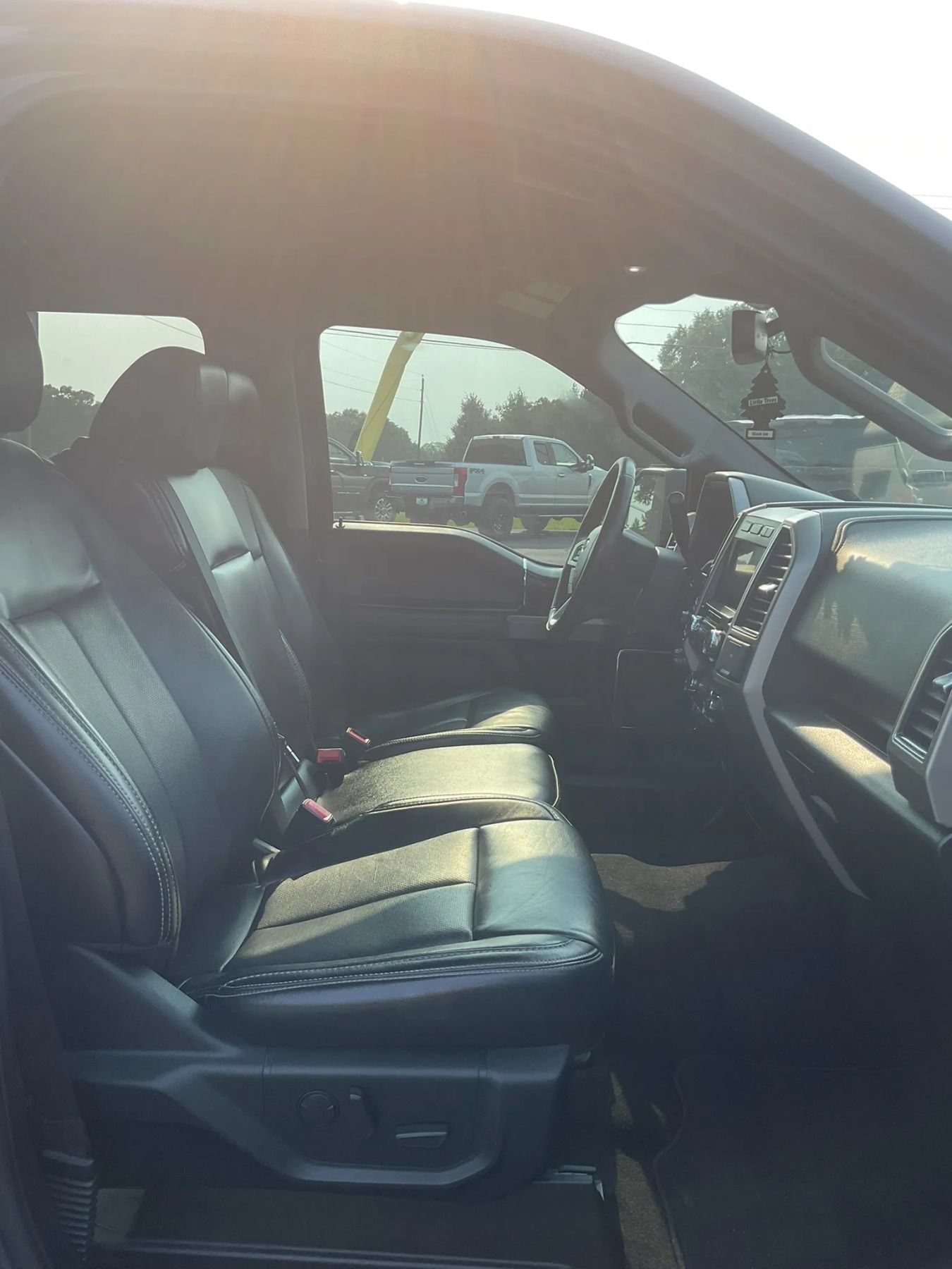 Used 2020 Ford F150 Lariat w/ Trailer Tow Package AWD/4WD image 40