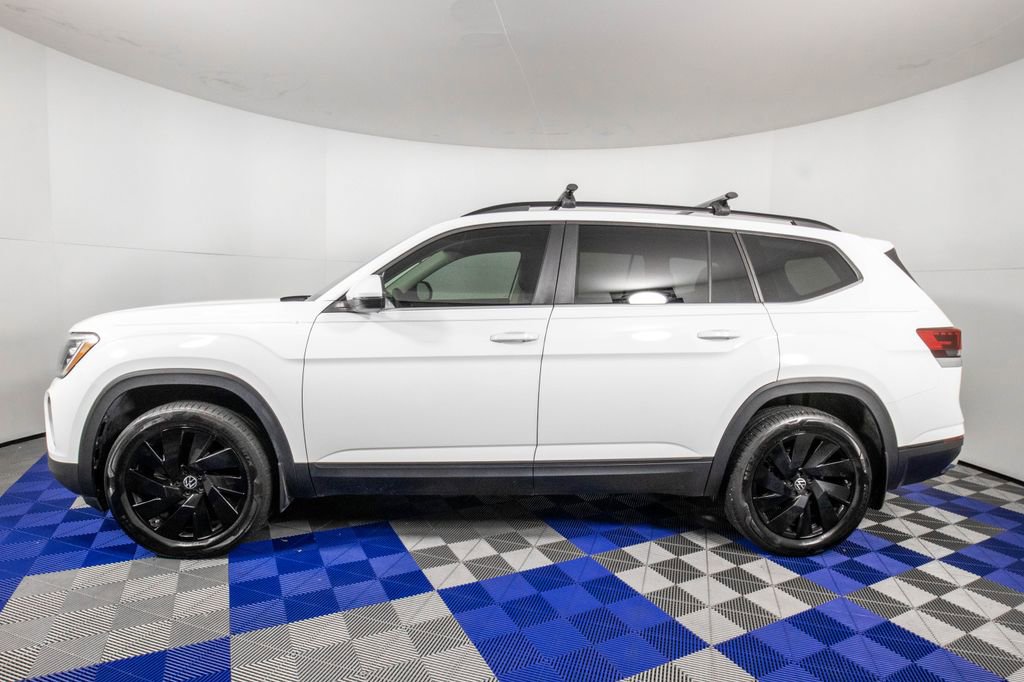 Used 2024 Volkswagen Atlas SE image 8