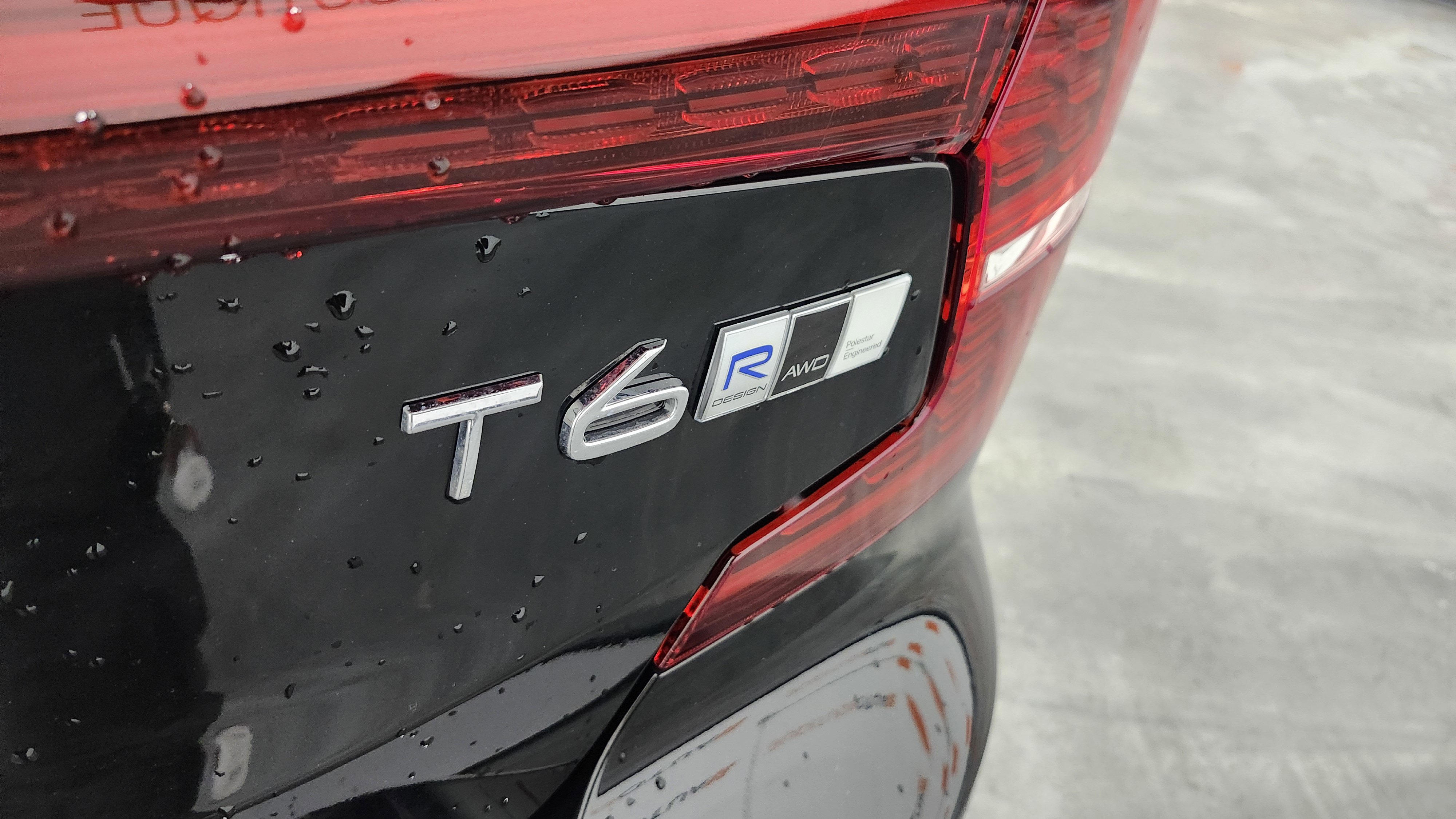 Used 2020 Volvo S60 T6 R-Design image 23