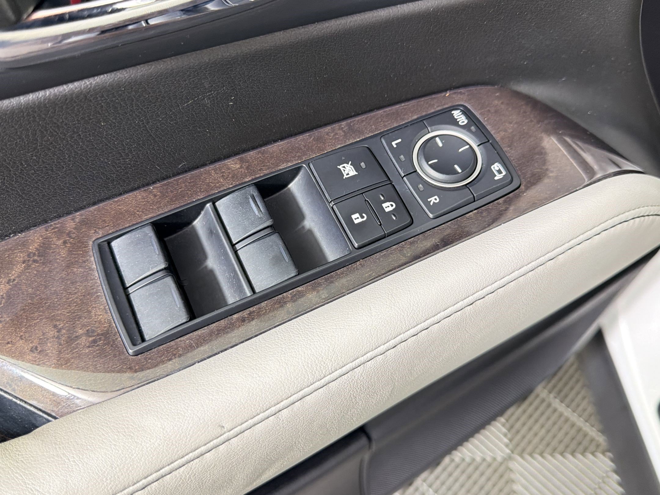 Used 2015 Lexus RX 450h FWD image 20