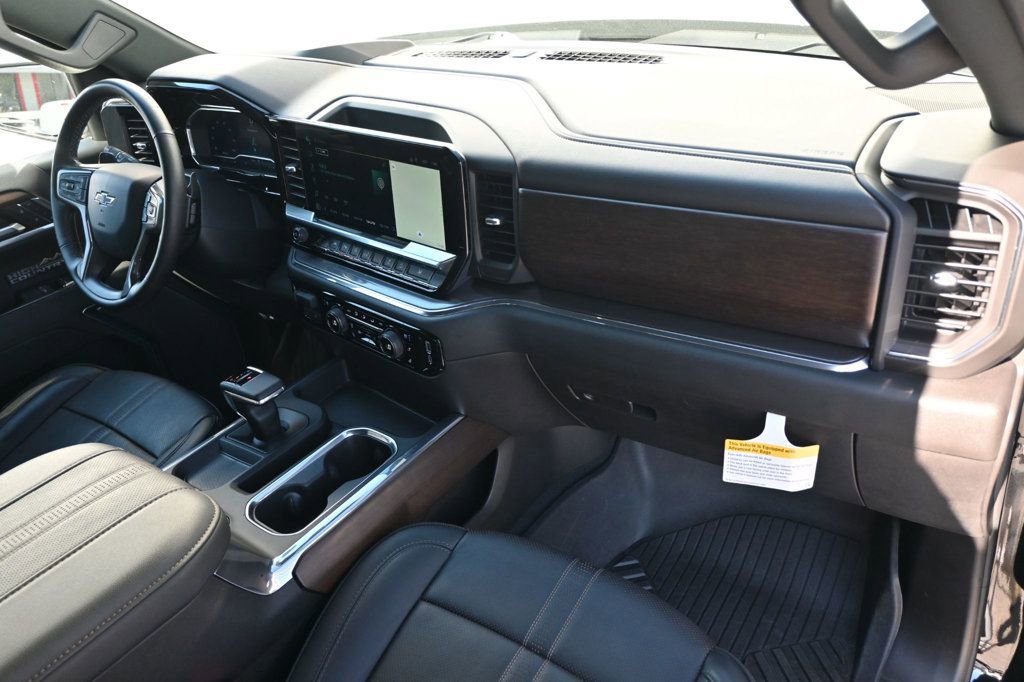 Used 2024 Chevrolet Silverado 1500 High Country w/ Midnight Edition image 12