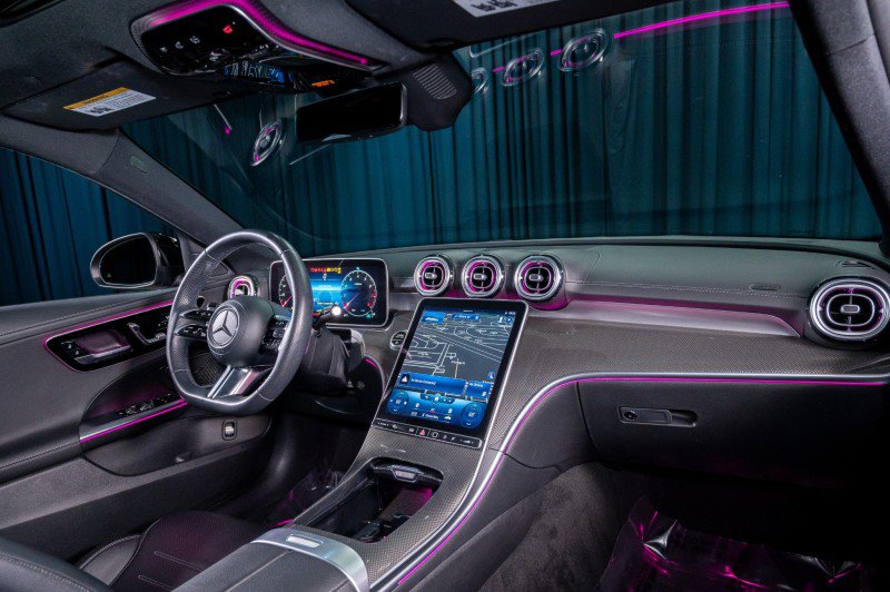 Used 2023 Mercedes-Benz C 300 Sedan image 4