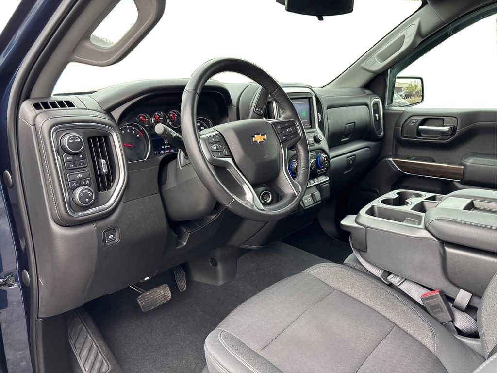 Used 2020 Chevrolet Silverado 1500 LT w/ All-Star Edition image 9