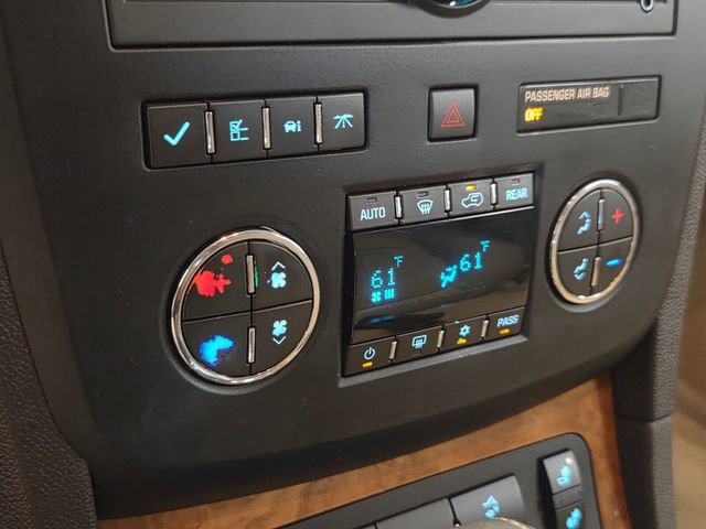 Used 2011 Buick Enclave CXL FWD image 19