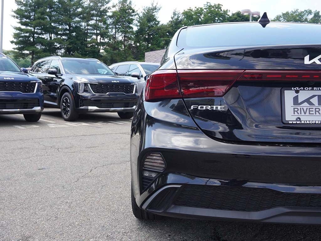 Used 2023 Kia Forte LXS FWD image 13