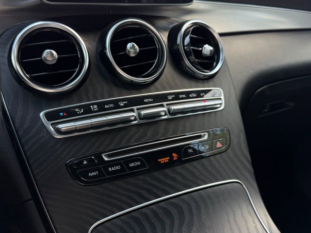 Used 2019 Mercedes-Benz GLC 300 4MATIC Coupe w/ Parking Assist Package image 20