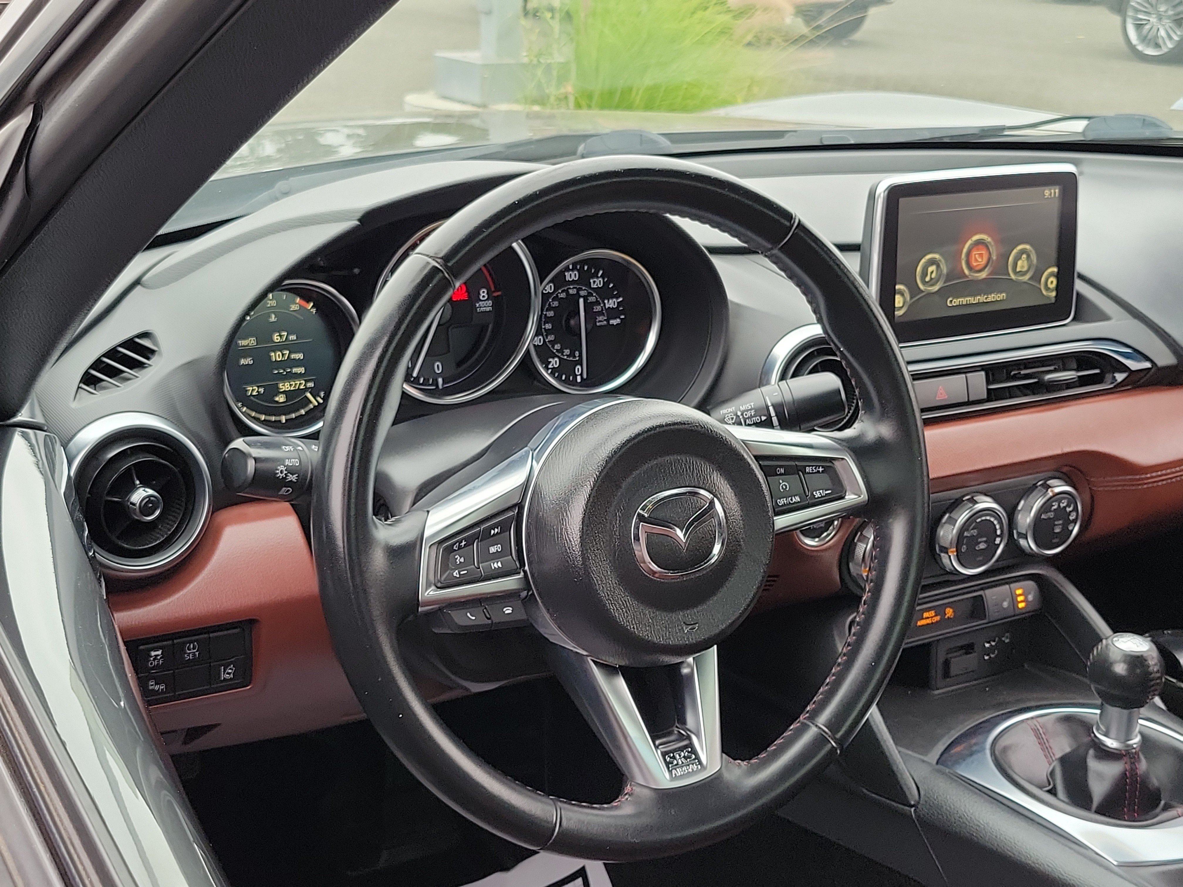 Used 2017 MAZDA MX-5 Miata RF Grand Touring RWD image 9