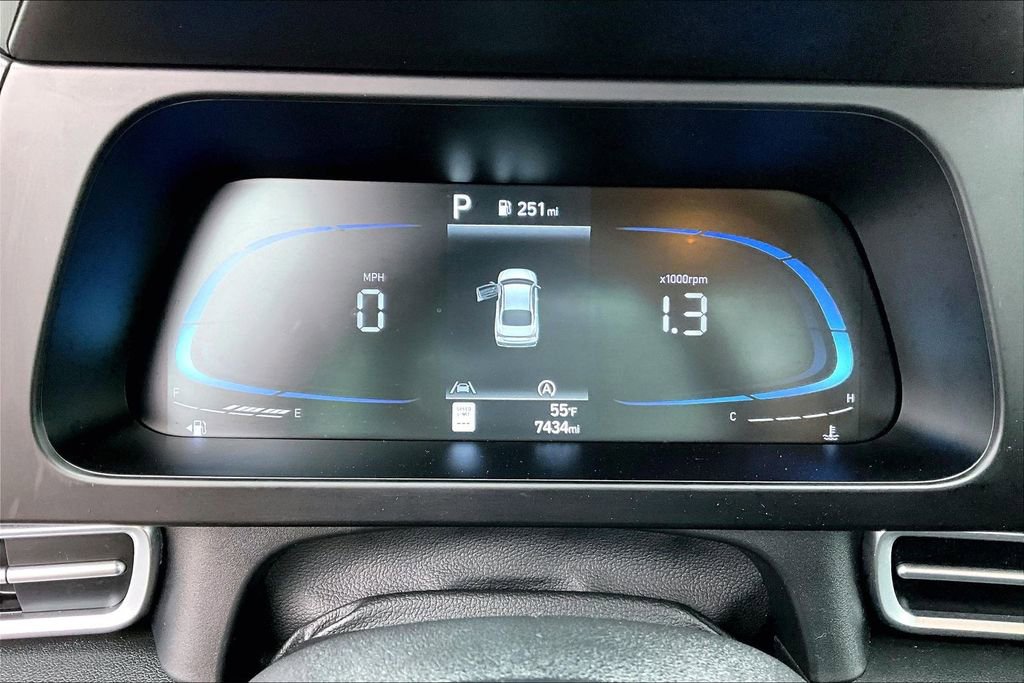 Used 2024 Hyundai Elantra SE image 20