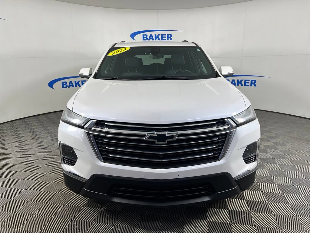 Certified 2023 Chevrolet Traverse LT w/ LT Premium Package AWD/4WD image 9