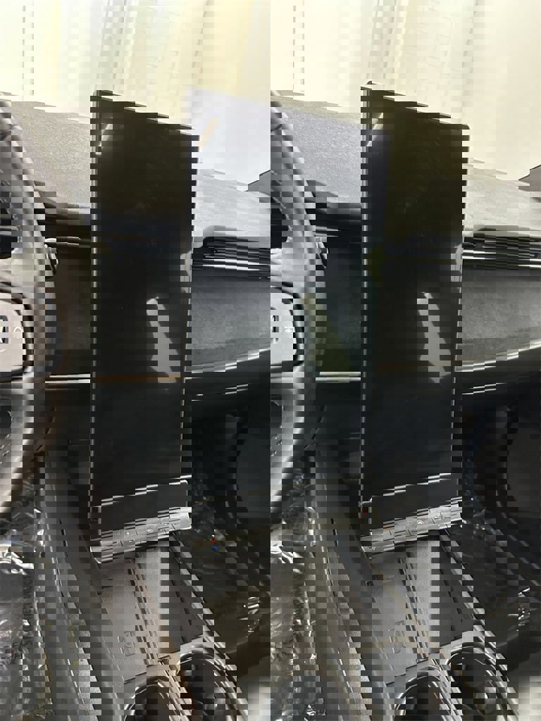 Used 2023 Fisker Ocean Ultra image 19