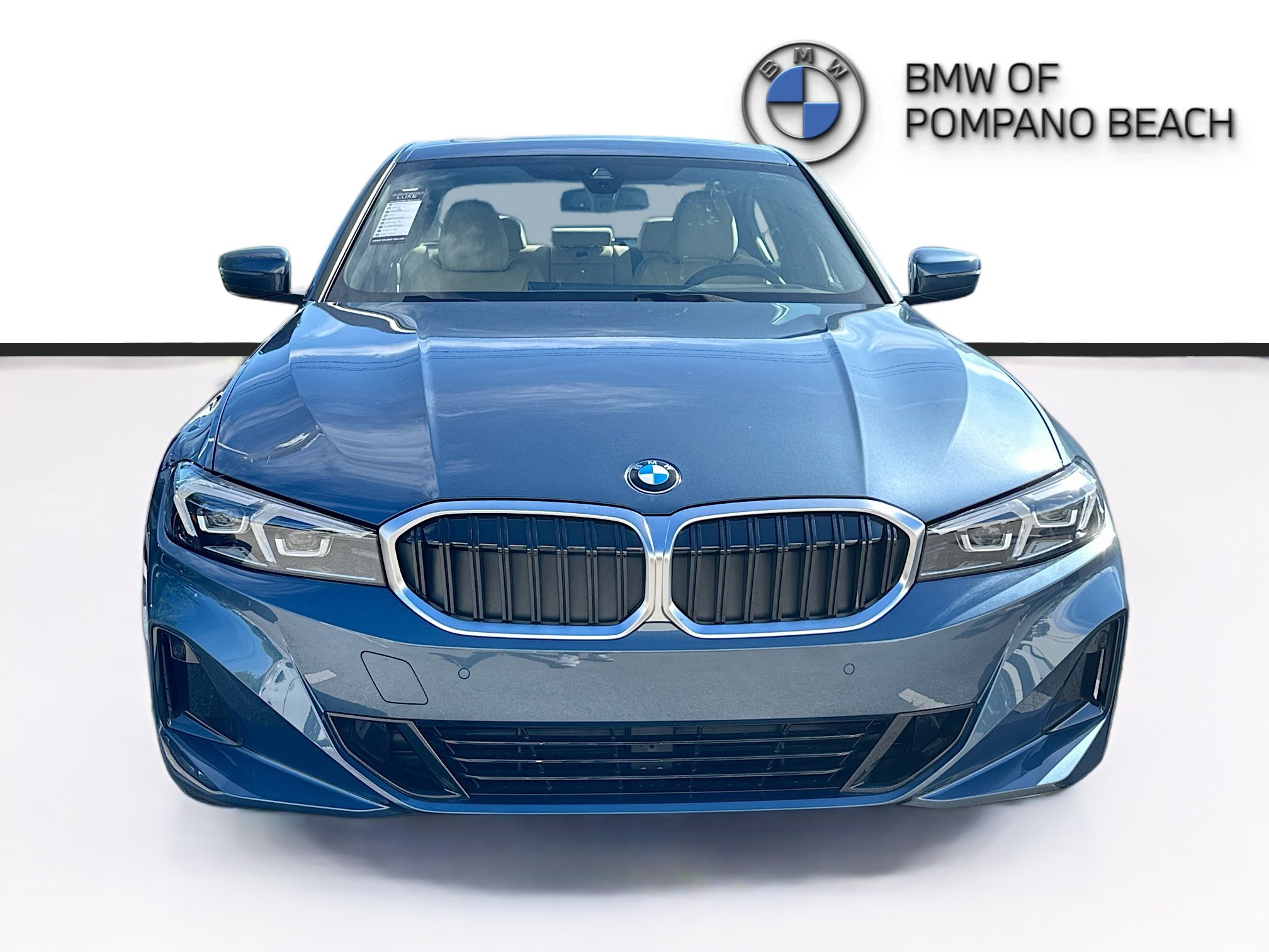New 2026 BMW 330i Sedan w/ Premium Package RWD image 2