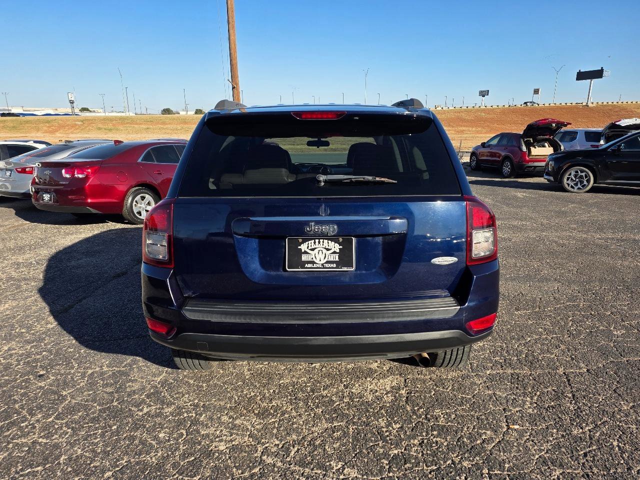 Used 2015 Jeep Compass Latitude image 6