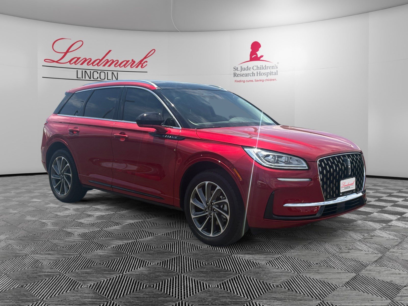 Certified 2024 Lincoln Corsair Grand Touring AWD/4WD image 7