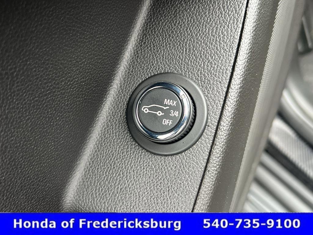 Used 2021 Chevrolet Traverse LT w/ LPO, 'HIT The Road' Package image 17