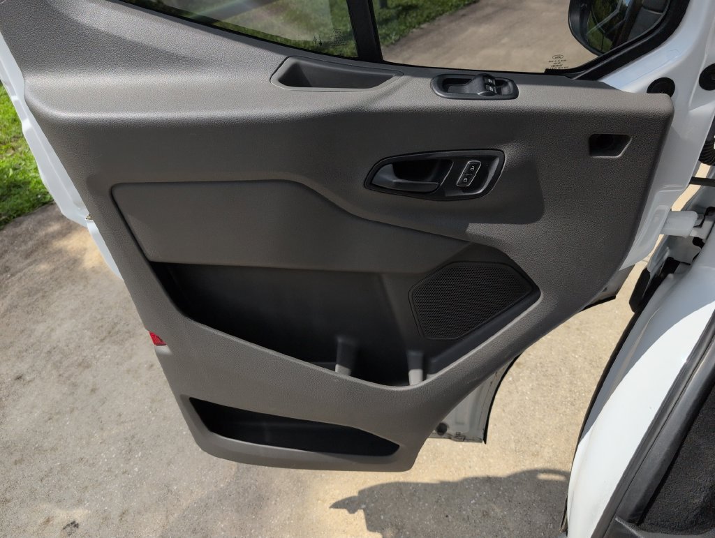 Certified 2022 Ford Transit 350 XLT RWD image 30