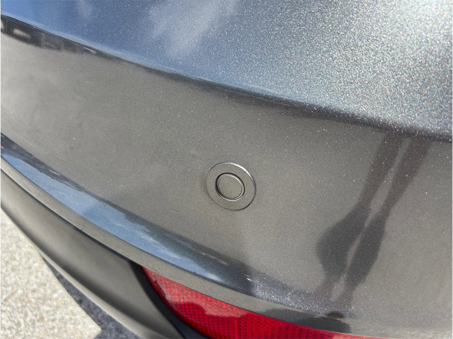 Used 2017 Ford Focus SEL FWD image 12
