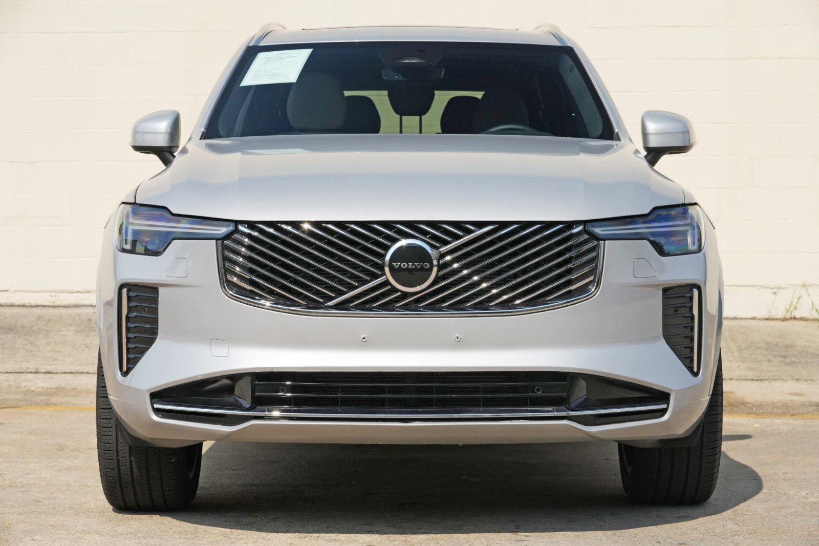 Used 2025 Volvo XC90 B5 Core w/ Protection Package Premier AWD/4WD image 7